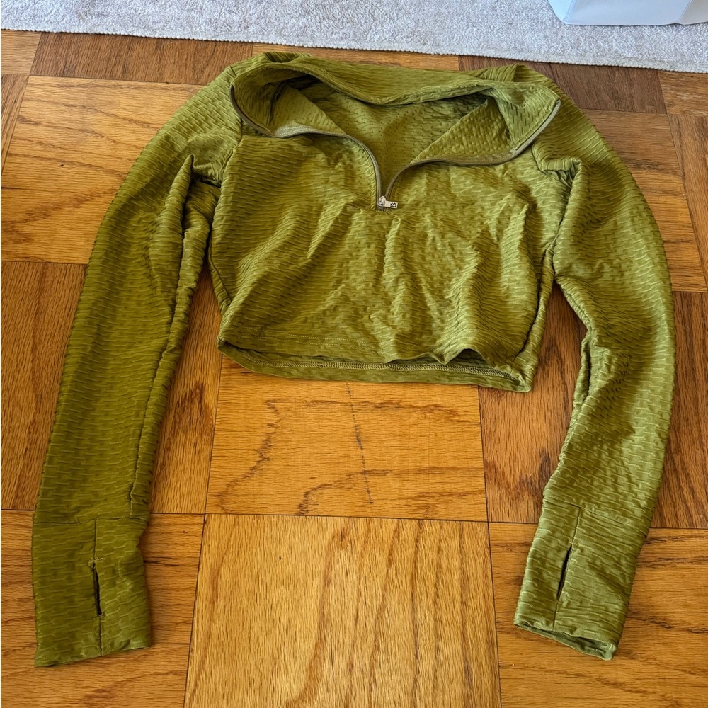 Buffbunny Permafrost Pullover Green
